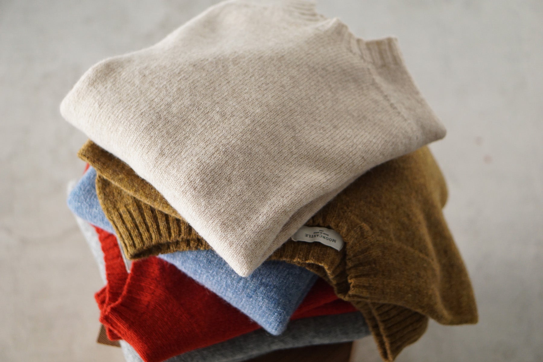 【UNISEX】SHETLAND WOOL CREWNECK SWEATER