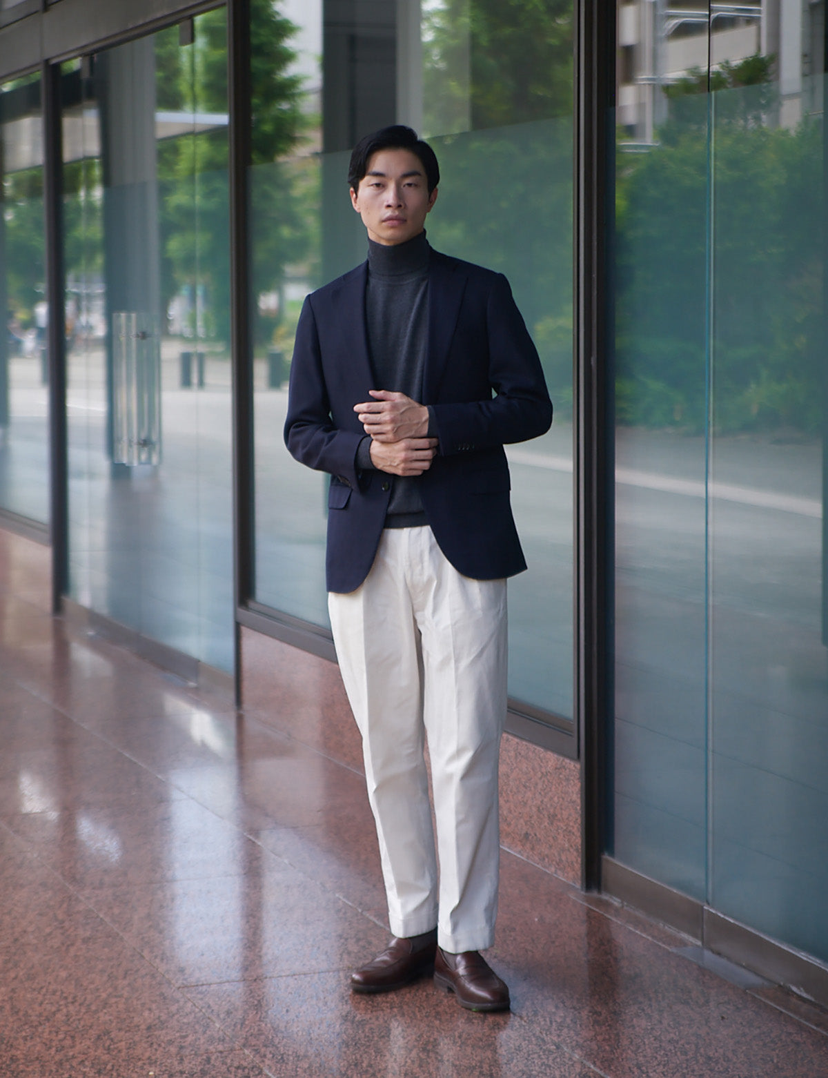 (WO3) 12G Lightweight Merino Wool Turtleneck