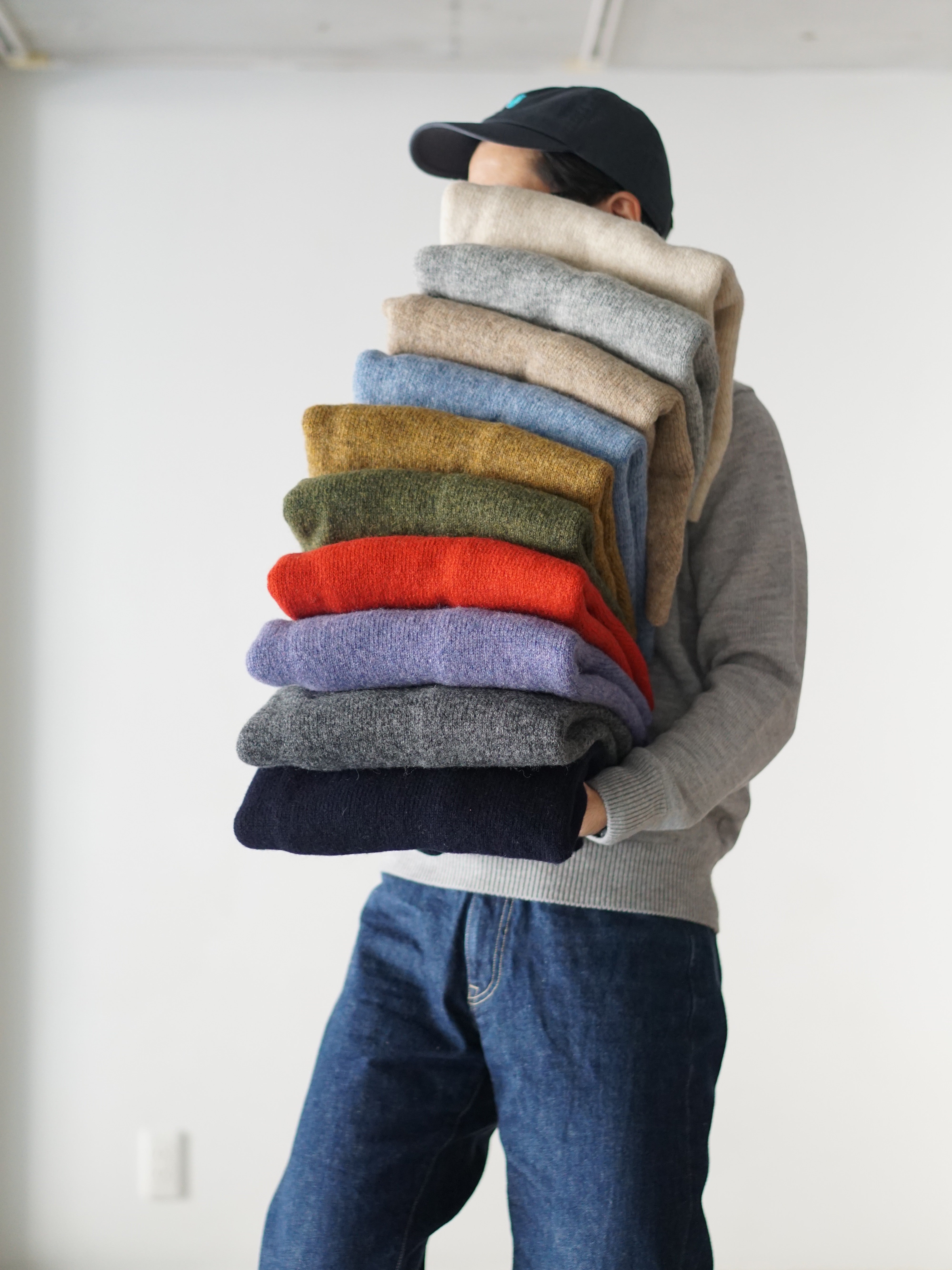 【UNISEX】SHETLAND WOOL CREWNECK SWEATER