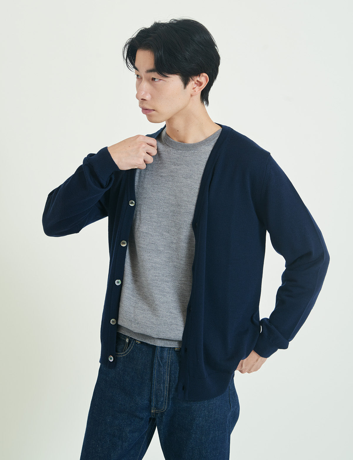 (WO2)12G Lightweight Merino Wool Crewneck