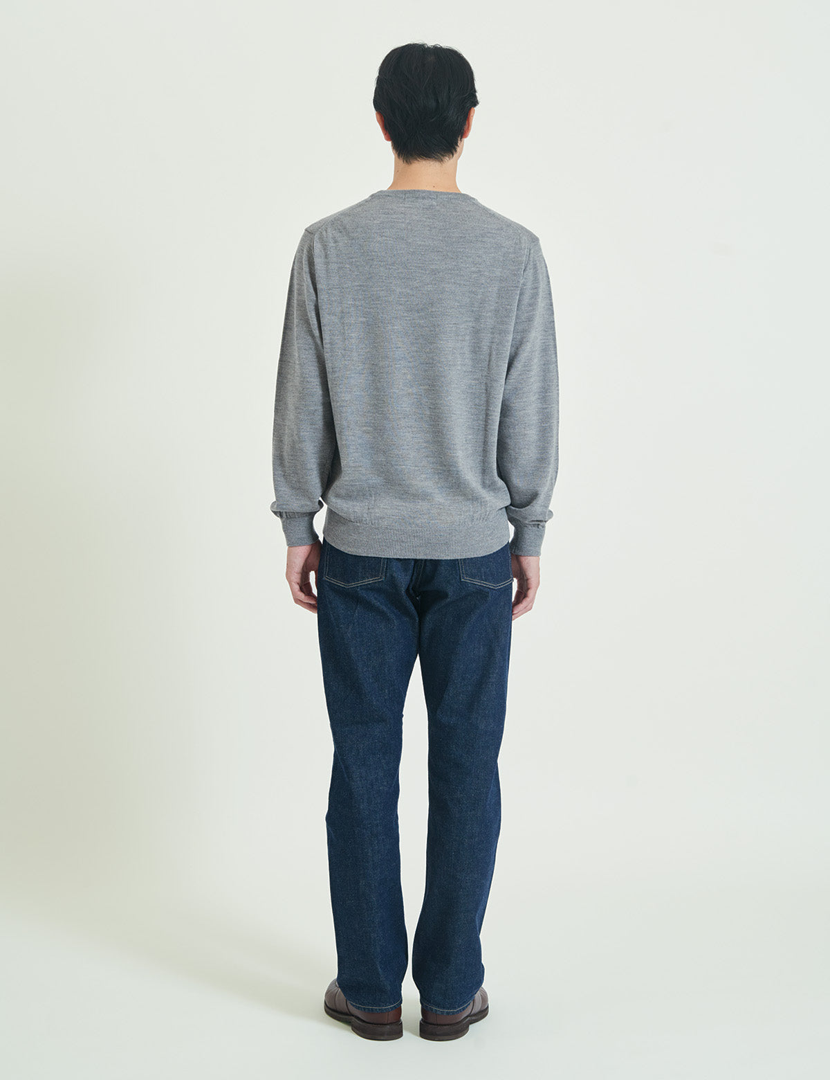 (WO2)12G Lightweight Merino Wool Crewneck