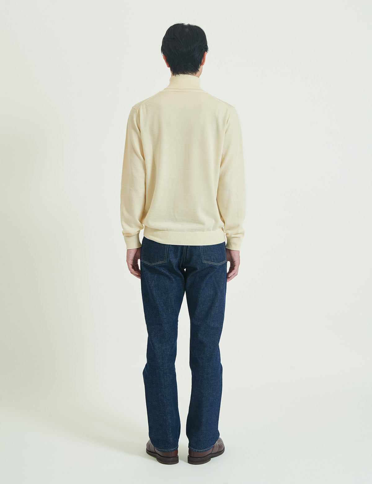 (WO3) 12G Lightweight Merino Wool Turtleneck